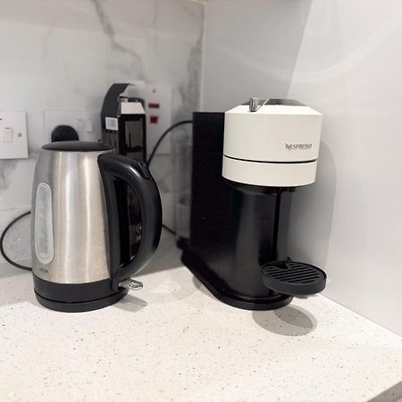 لندن The Avonmore Olympia المظهر الخارجي الصورة